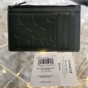 ✨COACH NWT🤩 SIGNATURE ZIP CREDIT CARD WALLET‼️SHAMROCK GREEN COLOR! SOLD OUT‼️